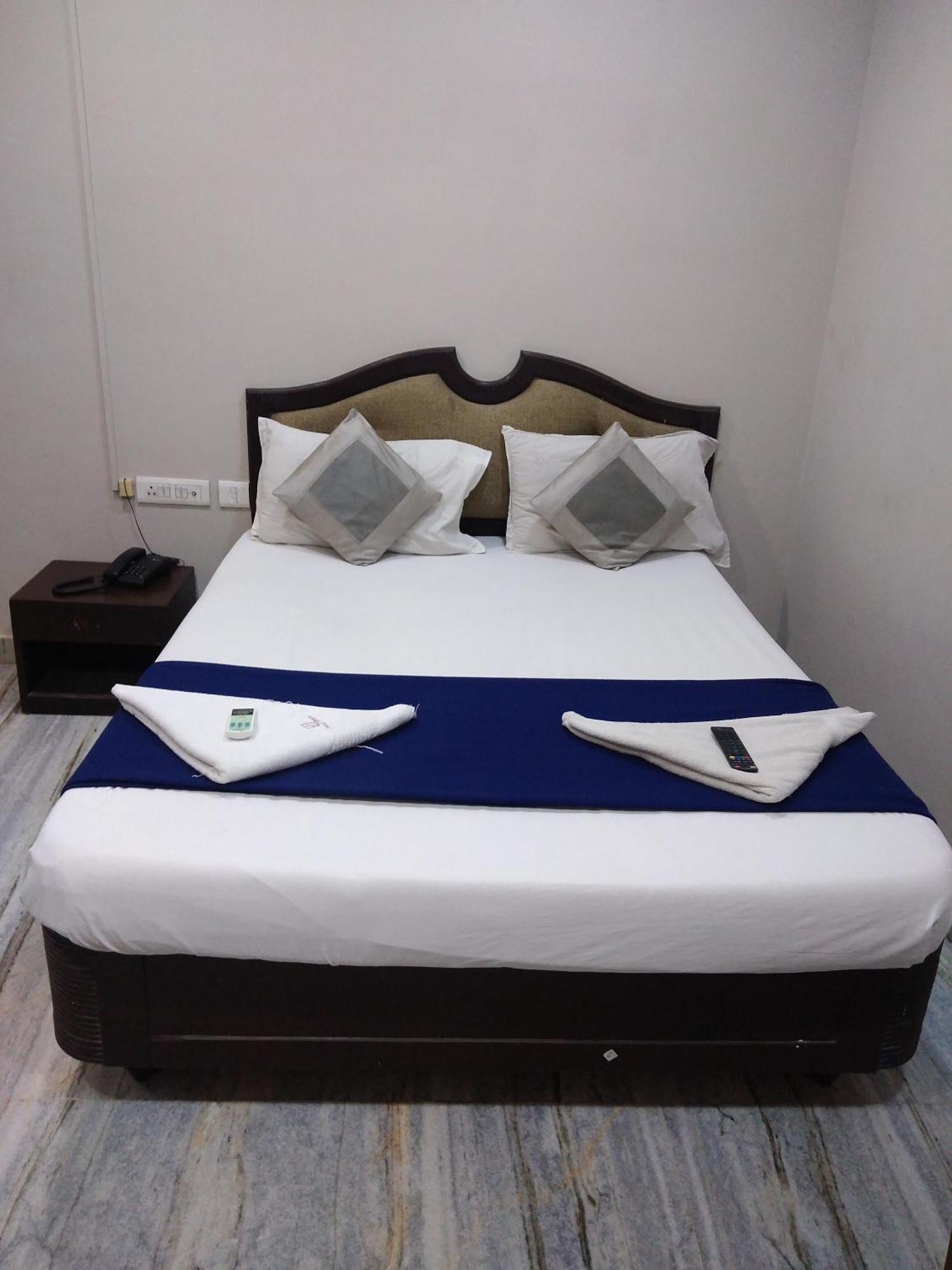 Grand Tower Chennai Ξενοδοχείο Δωμάτιο φωτογραφία